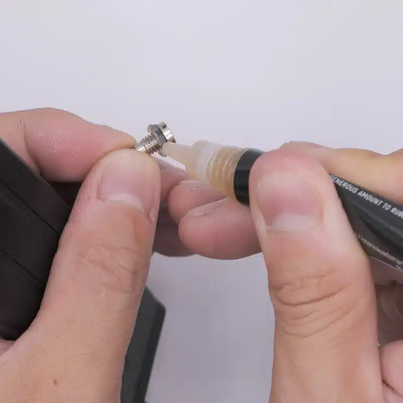 4UANTUM Lubricant and lockers